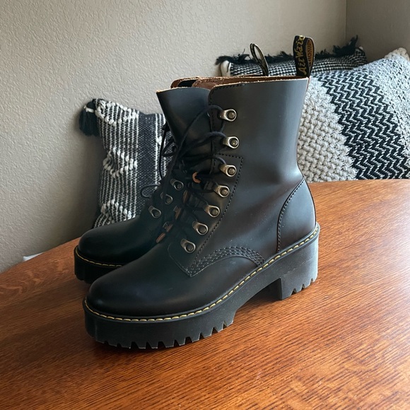 Dr Martens Leona Boot - Picture 13 of 16